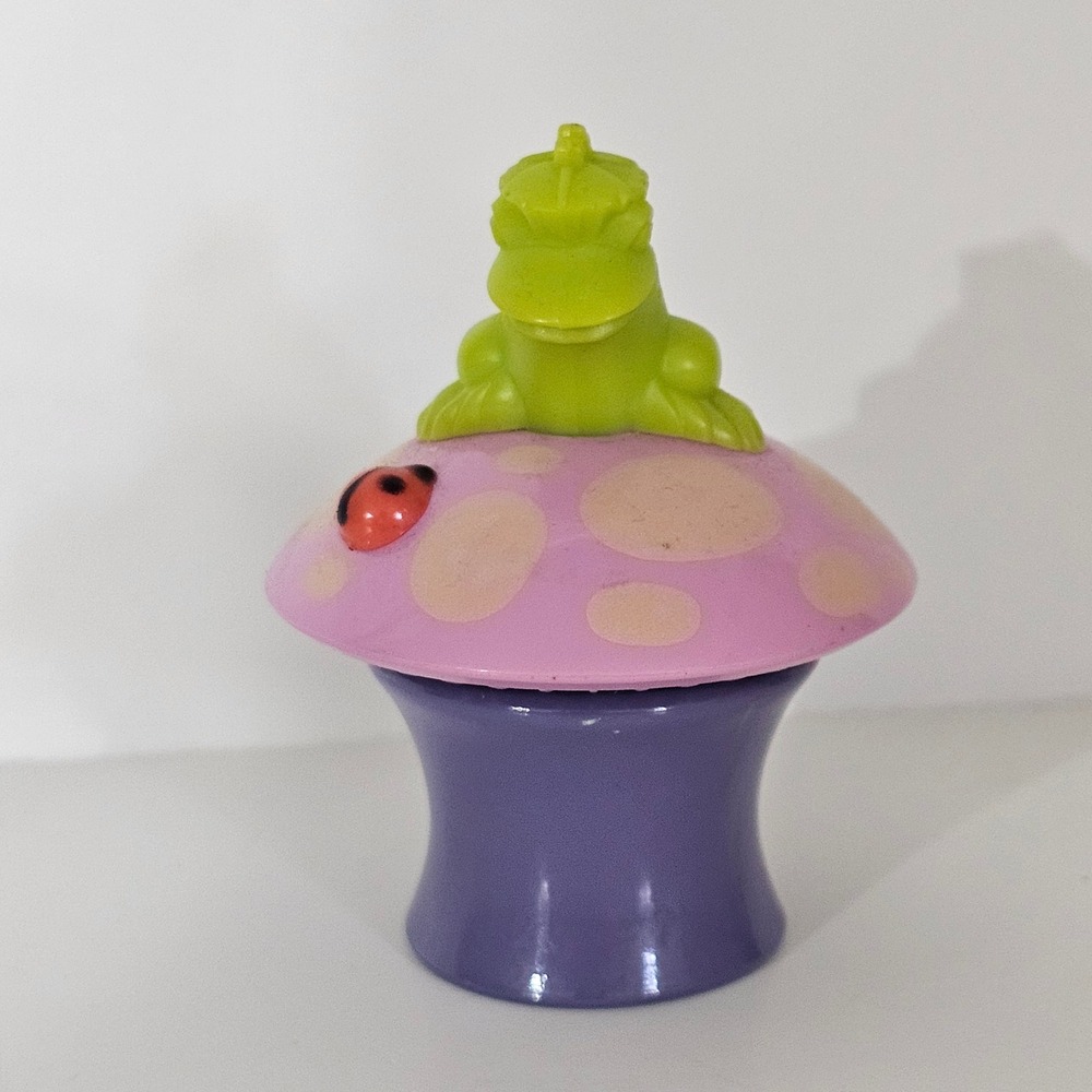 Vintage Avon Her Prettiness Mushroom Frog Prince Milk Glass Cream Sachet Jar